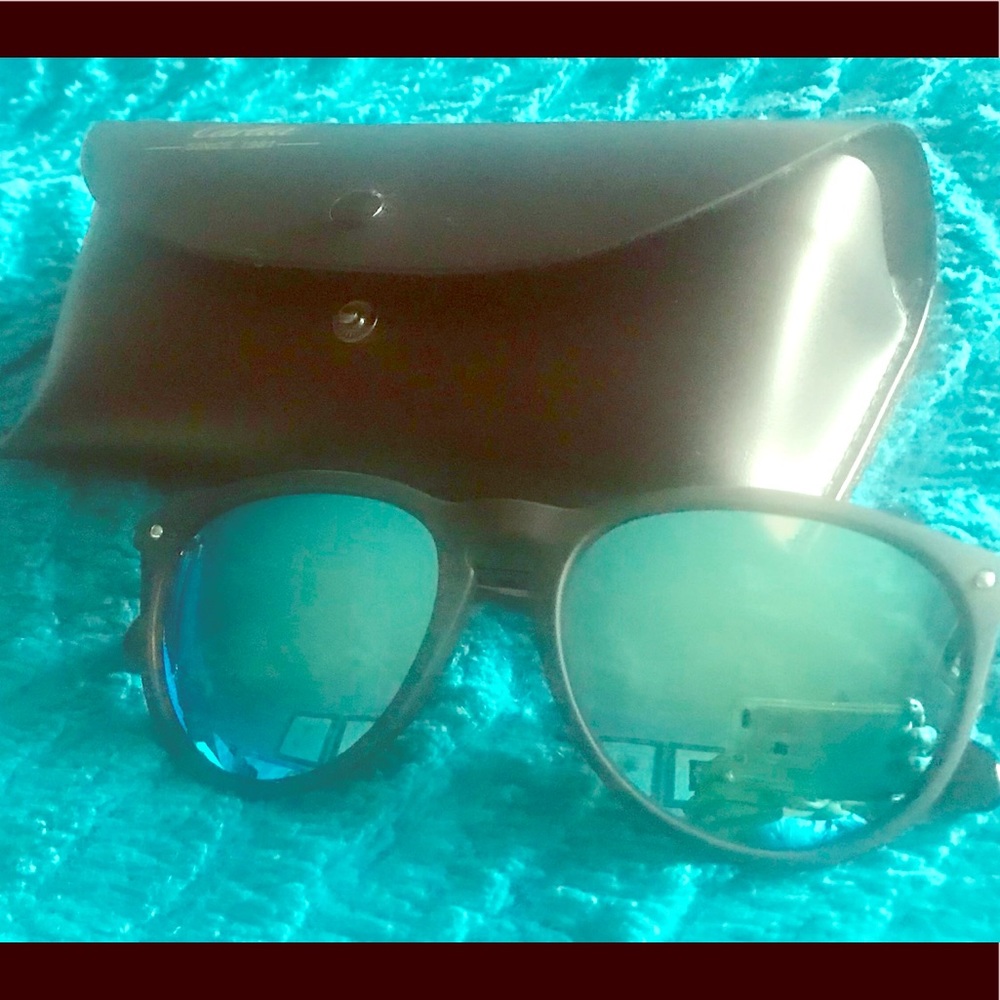 CARFIA POLARIZED SUNGLASSES